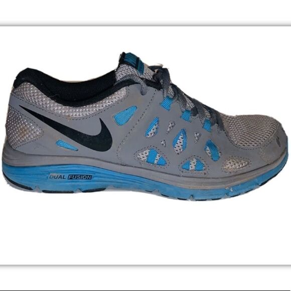 Nike dual fusion run 2 shoes size 5.5y - Picture 2 of 6